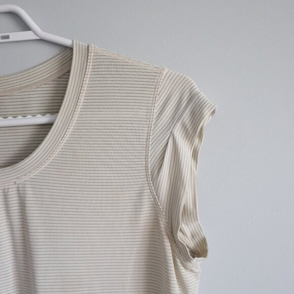 Lululemon Women's Striped Sz 6 Pedal To The Medal Slim Active Stretch T-Shirt - Picture 5 of 9